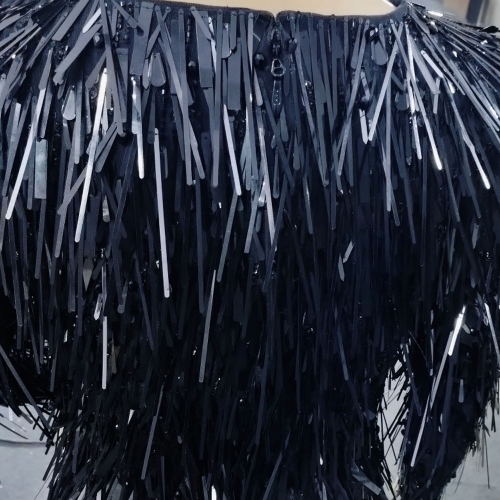 Chaka Khan, Chakzilla, On Aura Tout Vu, haute couture parisienne, Sia, fashion music video, couture futuriste, robe couture noire, Livia Stoianova, Yassen Samouilov, Paris Haute Couture Week, mode et musique, clip futuriste, Zerina Akers, Greg Kurstin, Nicholas W. Callais, couture célébrités, luxe contemporain, pop culture fashion, création couture Paris