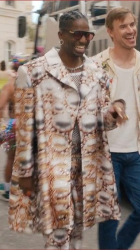 On Aura Tout Vu Emily in Paris, collaboration Netflixx on aura tout vu, haute couture Ashley Park Mindy Chen, look couture Emily in Paris, saison 5,mode costumes on aura tout vu, série Netflix, Paris costumes, Yassen Samouilov Livia Stoianova, haute couture parisienne , fashion Netflix collaboration, manteau couture Samuel Arnold